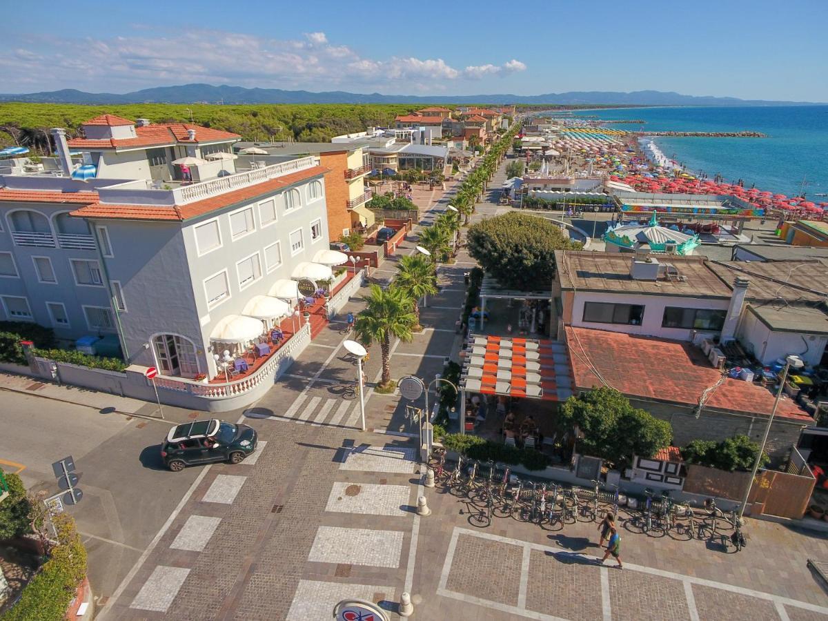 Hotel Il Settebello Marina di Cecina Eksteriør bilde