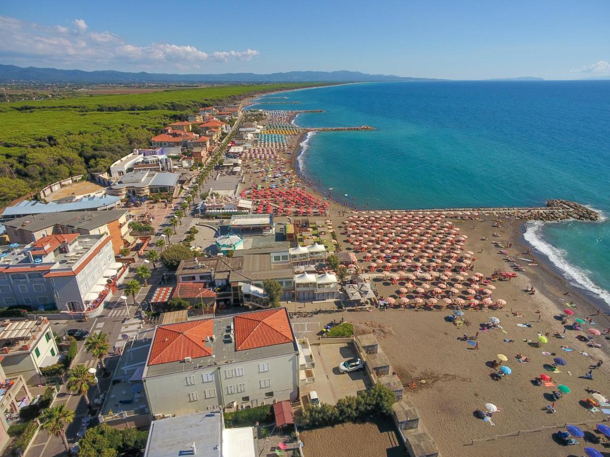 Hotel Il Settebello Marina di Cecina Eksteriør bilde