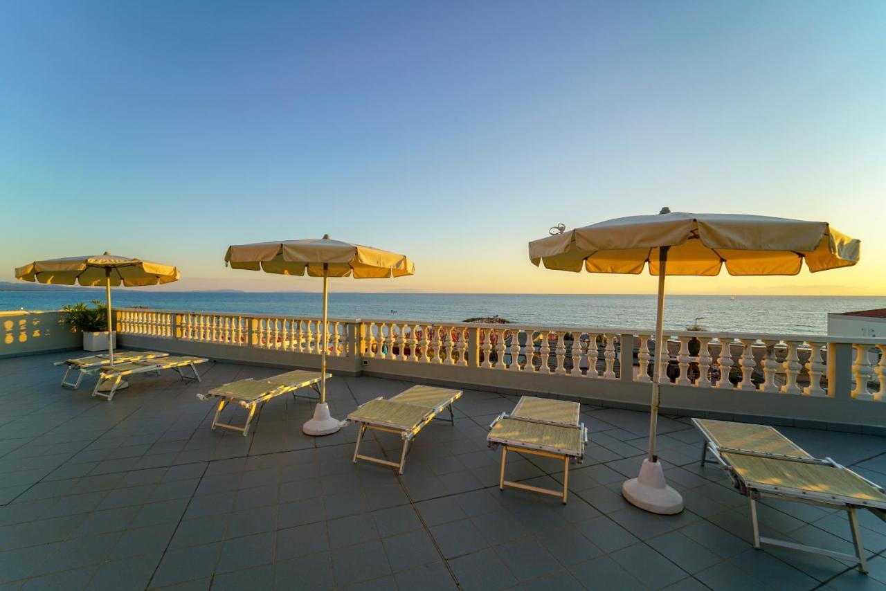 Hg Hotel Il Settebello Marina di Cecina Eksteriør bilde