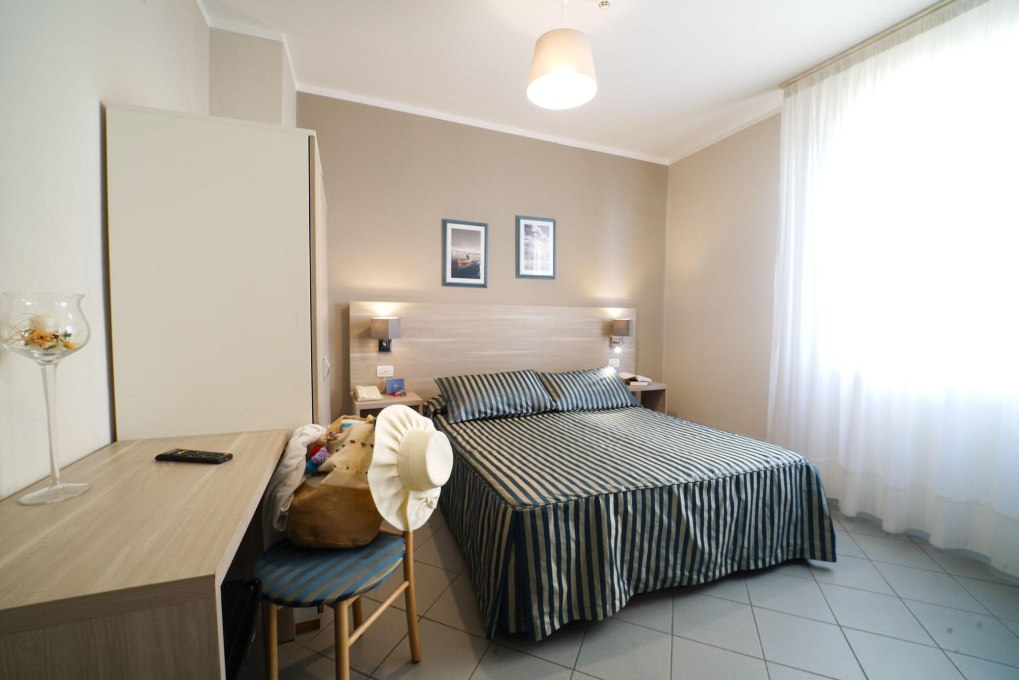 Hg Hotel Il Settebello Marina di Cecina Eksteriør bilde