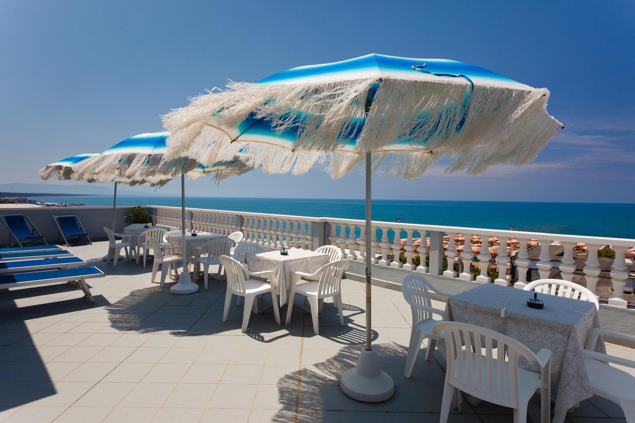 Hg Hotel Il Settebello Marina di Cecina Eksteriør bilde